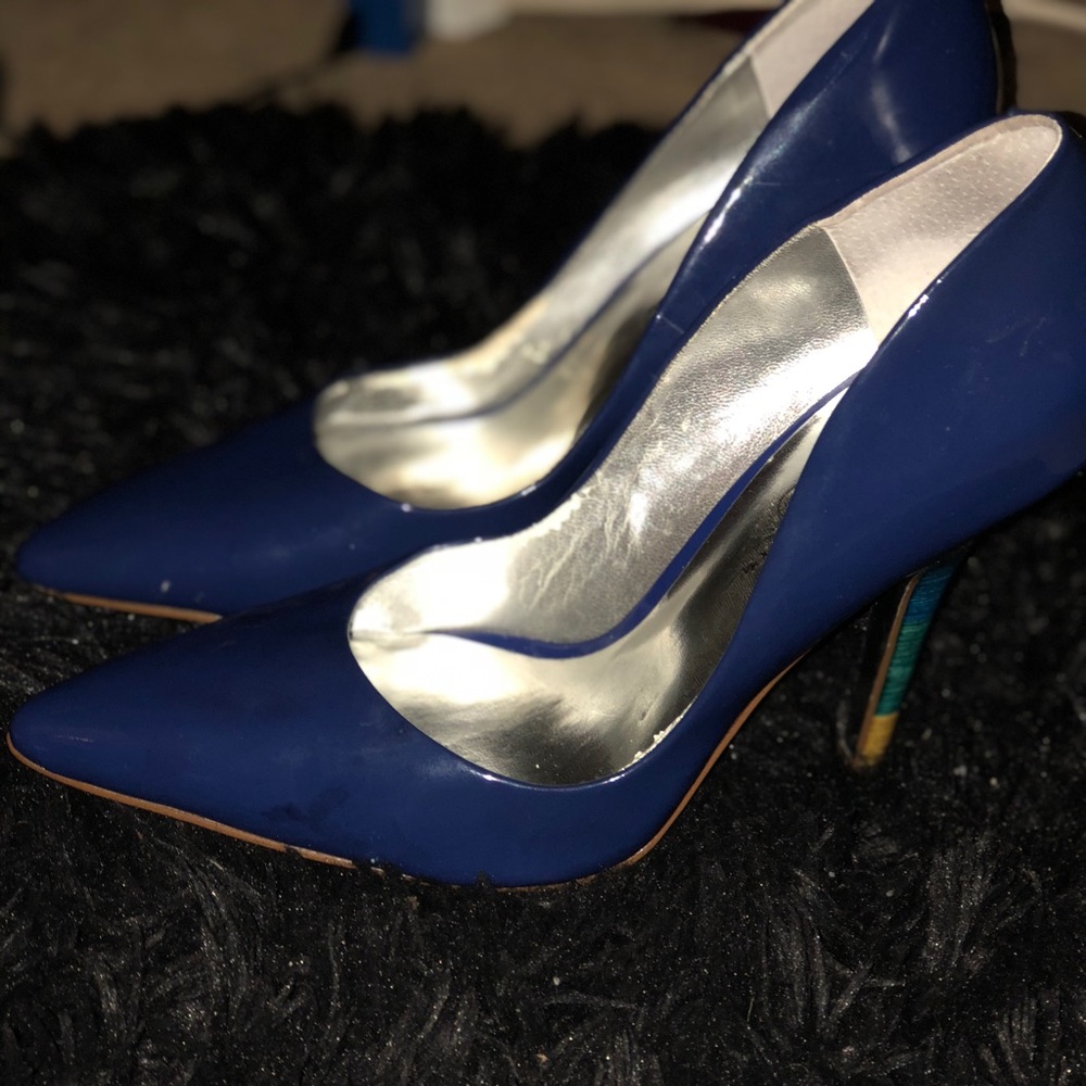 Jessica Simpson heels